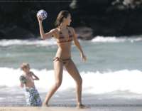 Jessica-Alba.com-Hawaii_Vacations.mq42.jpg