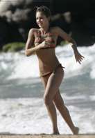 Jessica-Alba.com-Hawaii_Vacations.mq49.jpg