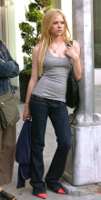 avril-lavigne-grey-1.jpg