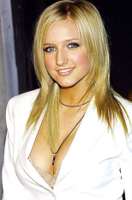 ashlee-simpson02.jpg