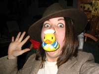 augusteatsduckbutt.PNG