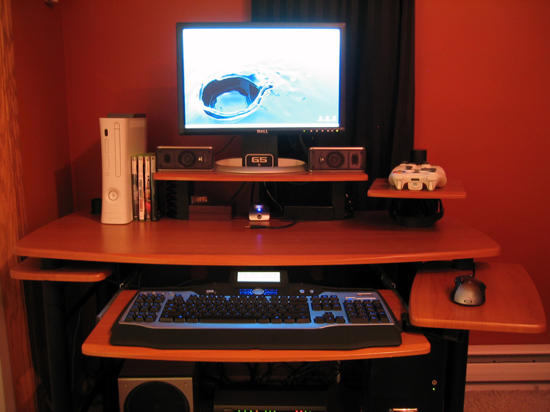 computerdesk_3.jpg